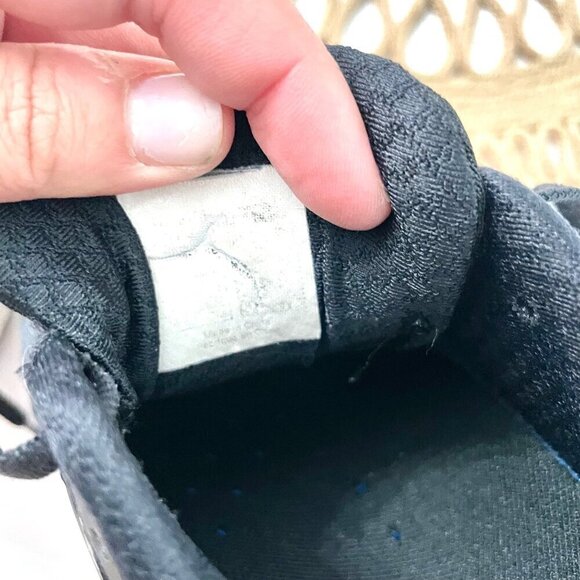 New Balance Black 940 V4 Low Top Sneakers Women's Size 7.5 - Picture 8 of 10